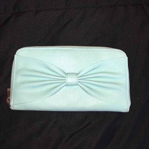 Mint/Blue wallet