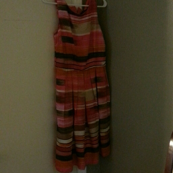 Sleeveless summer dress for petite