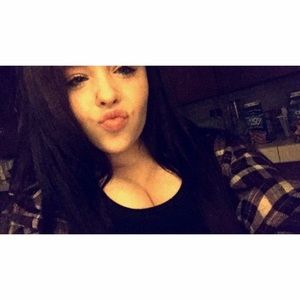 Meet your Posher, Alexia
