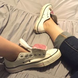 White/Pink converse