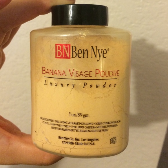 Ben nye banana powder 3 oz. used very little.