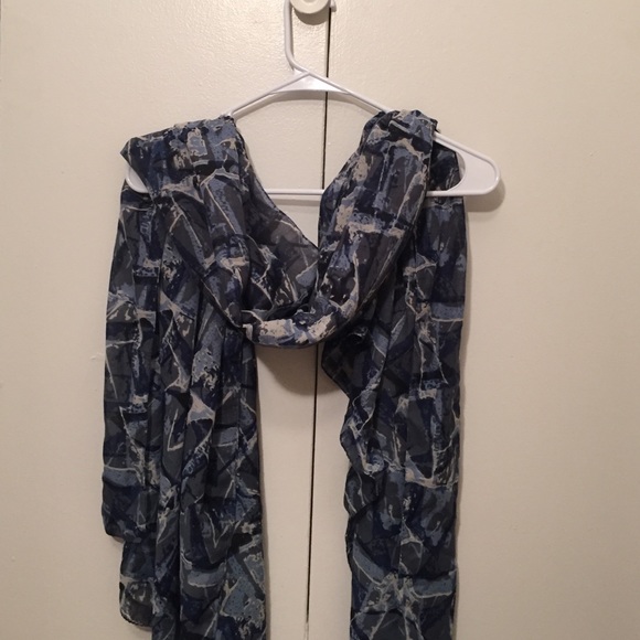 Navy blue scarf