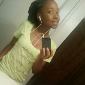 Meet your Posher, Kiki