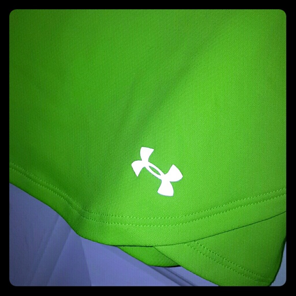 Lime green Under Armour Cold Gear - Picture 1 of 4