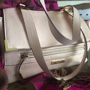 ✨HP✨Upscale Nine West Satchel