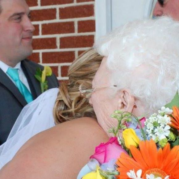 Meet your Posher, Jessica - Picture 1 of 1