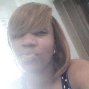 Meet your Posher, Leah