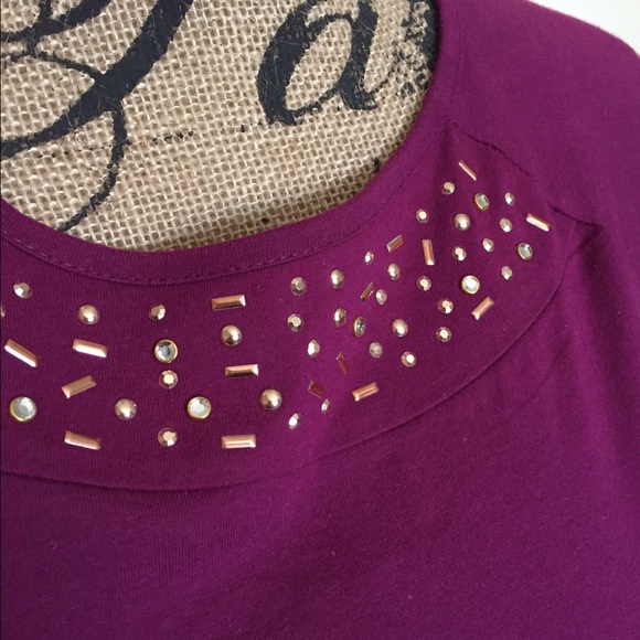 ❗️SOLD❗️Dark Pink Top - Picture 4 of 4