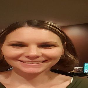 Meet your Posher, Dana