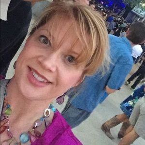 Meet your Posher, Karen