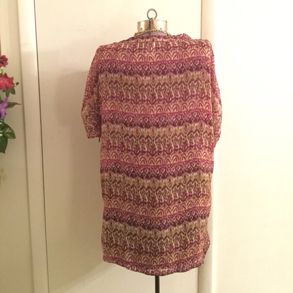 💄REDUCED 💄Burgundy/Tan Cold Shoulder Top💃🏾 - Picture 3 of 4