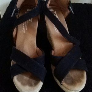 Toms sandals
