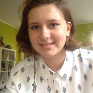 Meet your Posher, Ella