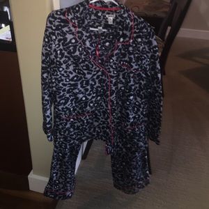 Very Cozy DKNY 2 Pice Pajamas Print