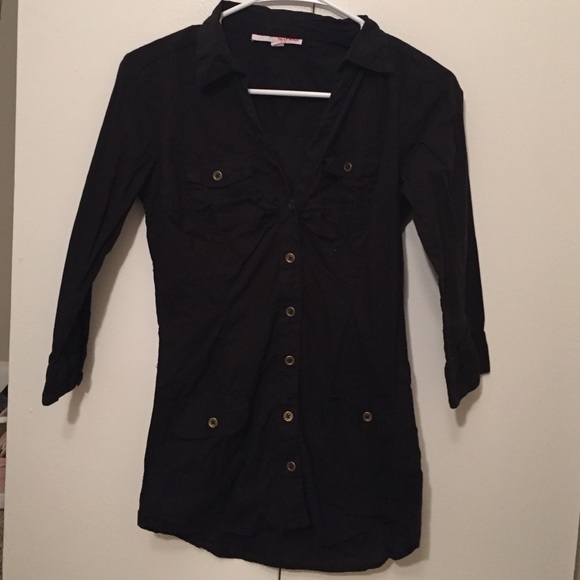 Black shirt