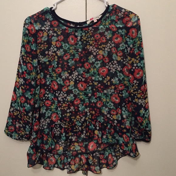 High-low floral blouse