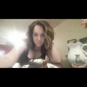 Meet your Posher, Jillian