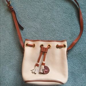 Dooney & Bourke bucket bag