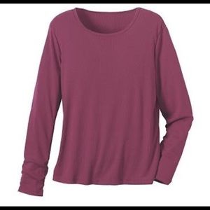 Brand new TRAVELSMITH ROUND NECK LONG SLEEVE TEE-L