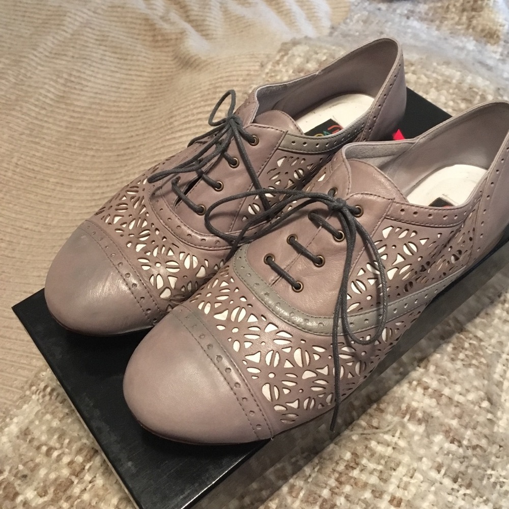 Everybody laser cutout lace up loafers