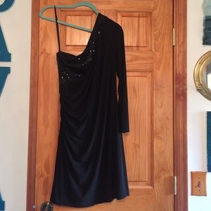One shoulder slash dress with sequins