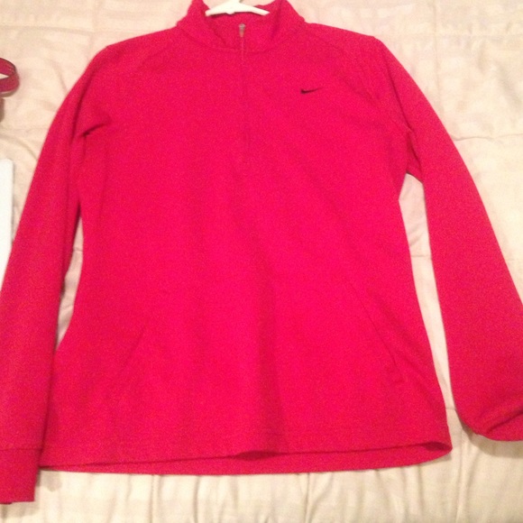 NIKE half zip pullover