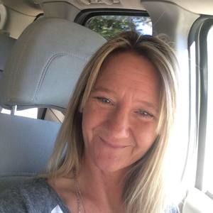 Meet your Posher, Raquel