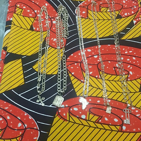 Gold chains - Picture 3 of 3