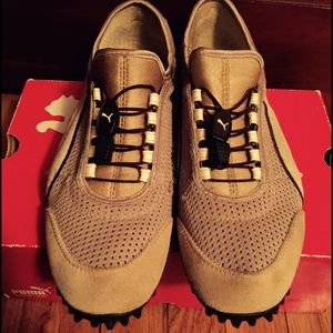 PUMA Sneakers Size: US 7.5