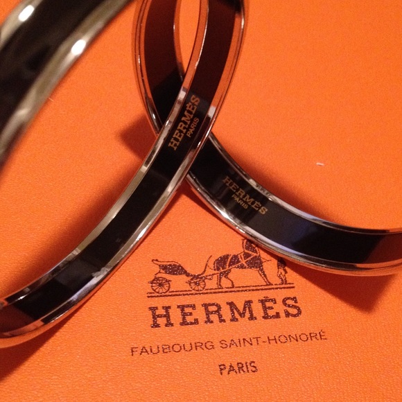 🌟$100 OFF TODAY ONLY🌟 Hermes Caleche Size 65 - Picture 2 of 4