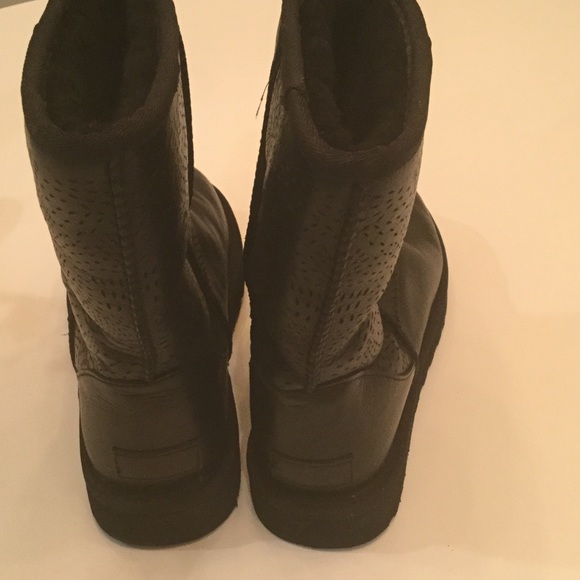 SOLD! Black short Laser cut leather Uggs - Picture 3 of 4