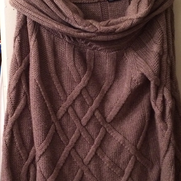Victoria Secret Moda Cowl Neck Sweater