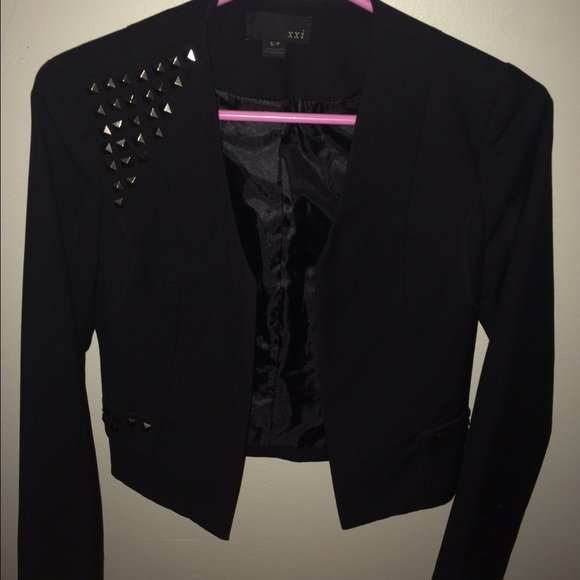 Unique throw over jacket. Size small