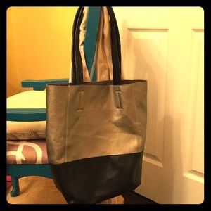 Large B. Lush tote