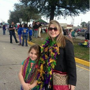 Meet your Posher, Christy