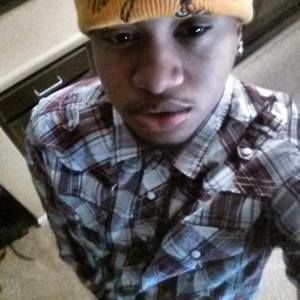 Meet your Posher, Emmanuel