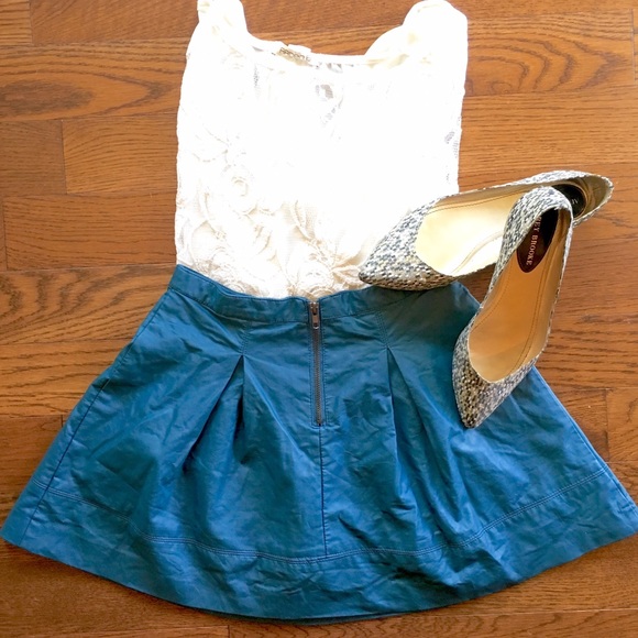 ✨Faux Leather A-Line Skirt✨ - Picture 2 of 4