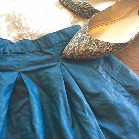 ✨Faux Leather A-Line Skirt✨ - Picture 3 of 4