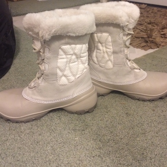 Columbia snow boots - Picture 2 of 4