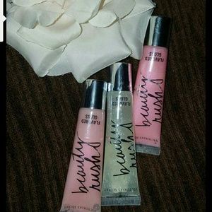 💕Victoria 🎀Secret lippies💕