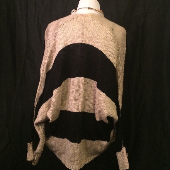 Black and Tan striped open cardigan - Picture 4 of 5