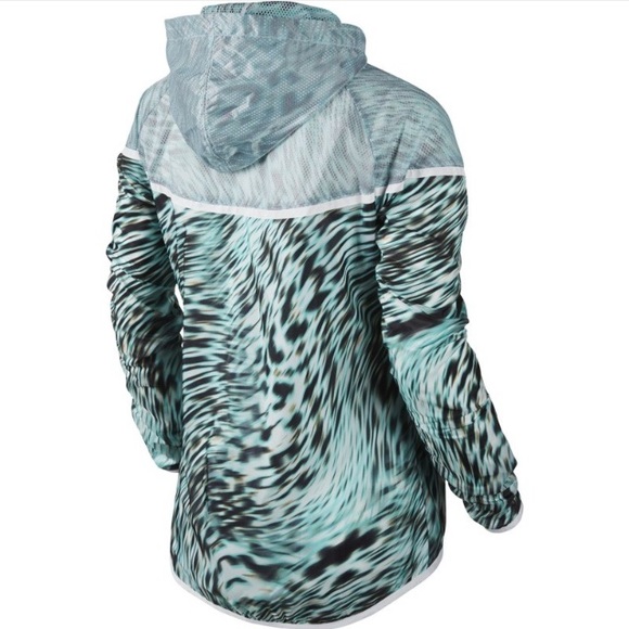 NWT💚Nike Women's Tech Hyperfuse Windrunner - Picture 2 of 4