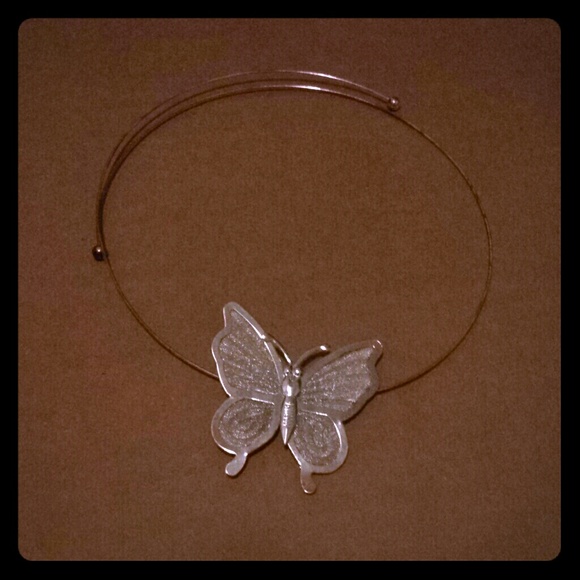 Adjustable Butterfly Choker