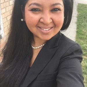 Meet your Posher, Janelle