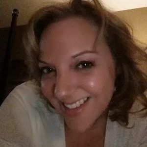 Meet your Posher, Leighanna