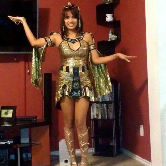 Meet your Posher, Myrna