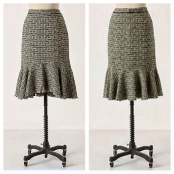 SOLD in BUNDLE: {Anthropologie} Tweed Skirt - Picture 2 of 3