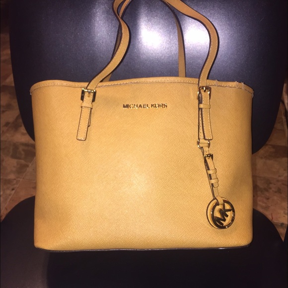 SOLD‼️‼️Michael Kors Tote bag