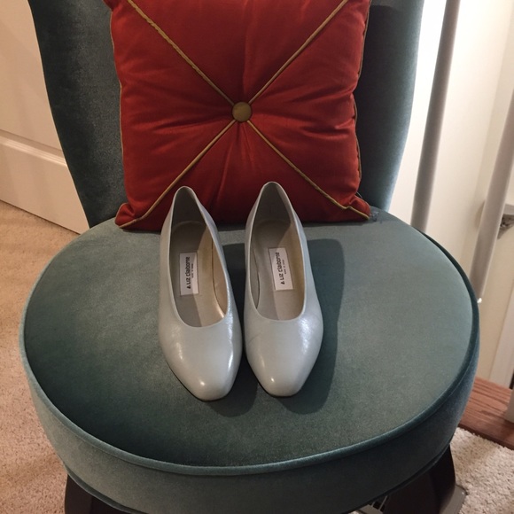 Liz Claiborne classy shoes...baby blue in color.