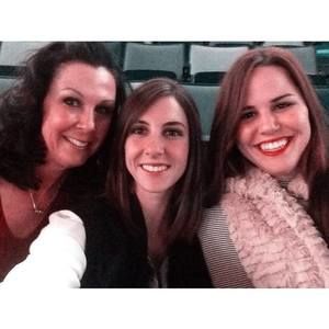 Meet your Posher, Hilary